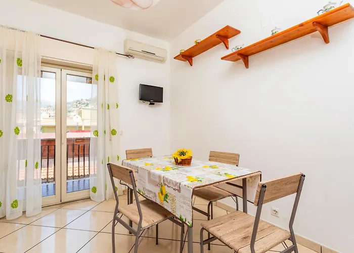 דירה Da Lorenzo Alcantara *